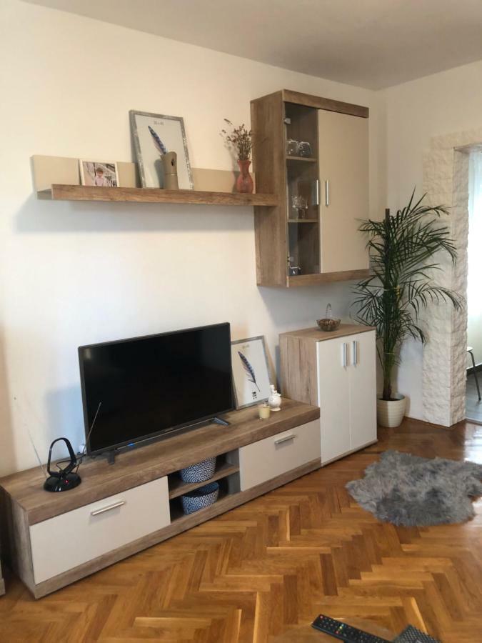 Apartment Kula Кленовица Екстериор снимка
