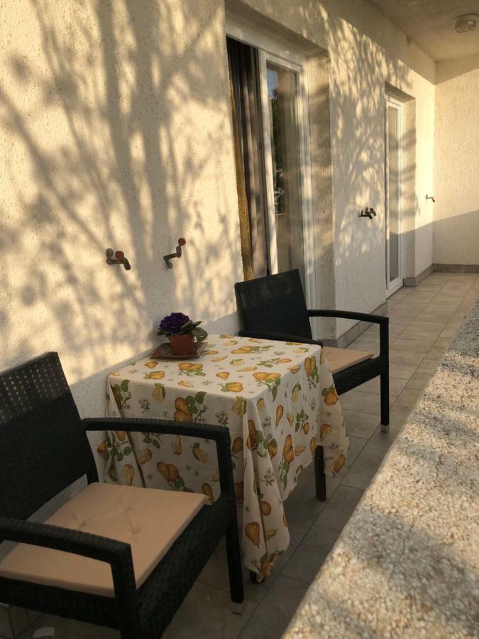 Apartment Kula Кленовица Екстериор снимка